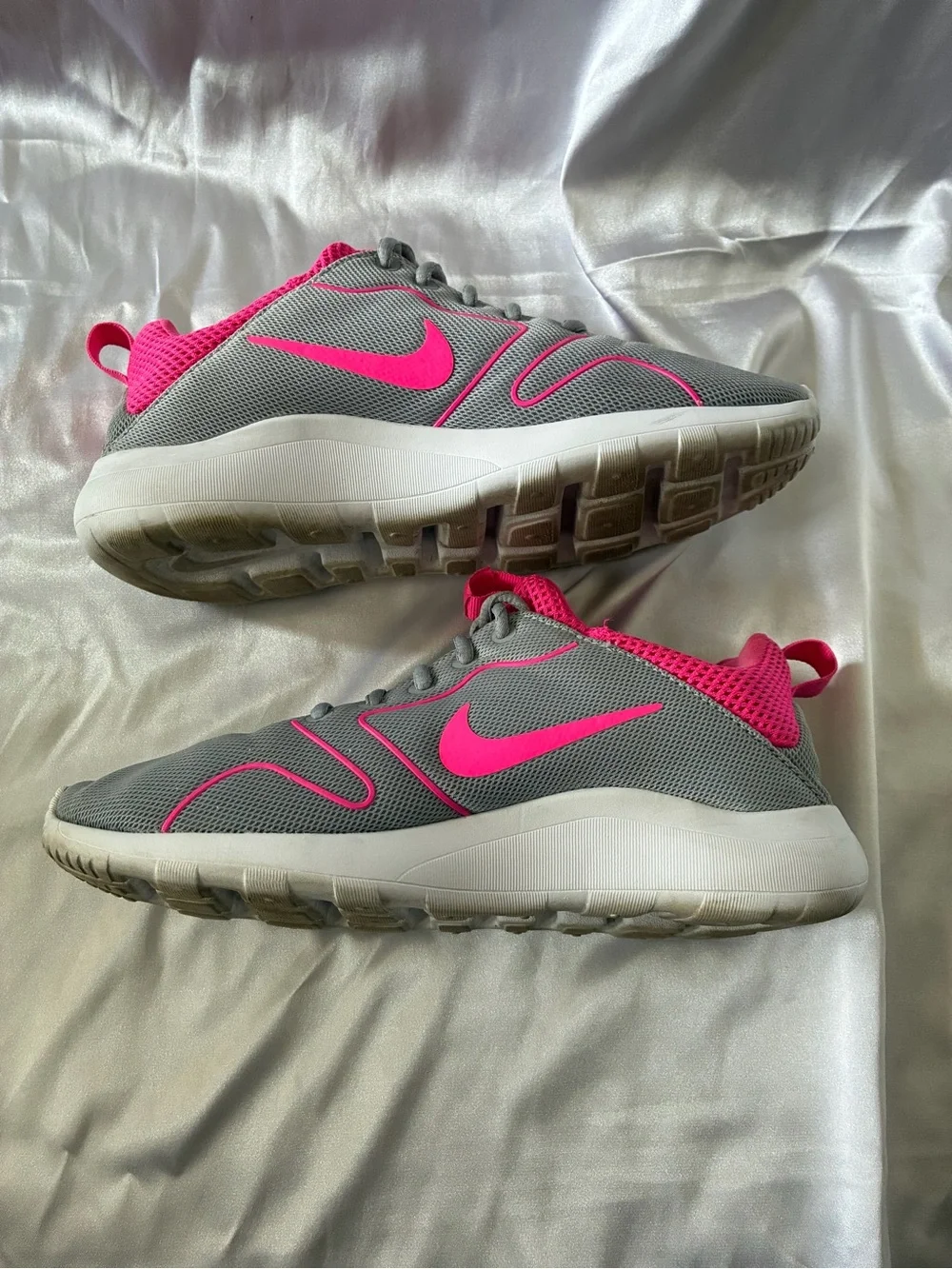 Nike Kaishi 2.0 Grey Pink White Sneakers Shoes 833666-051 Women’s 8.5